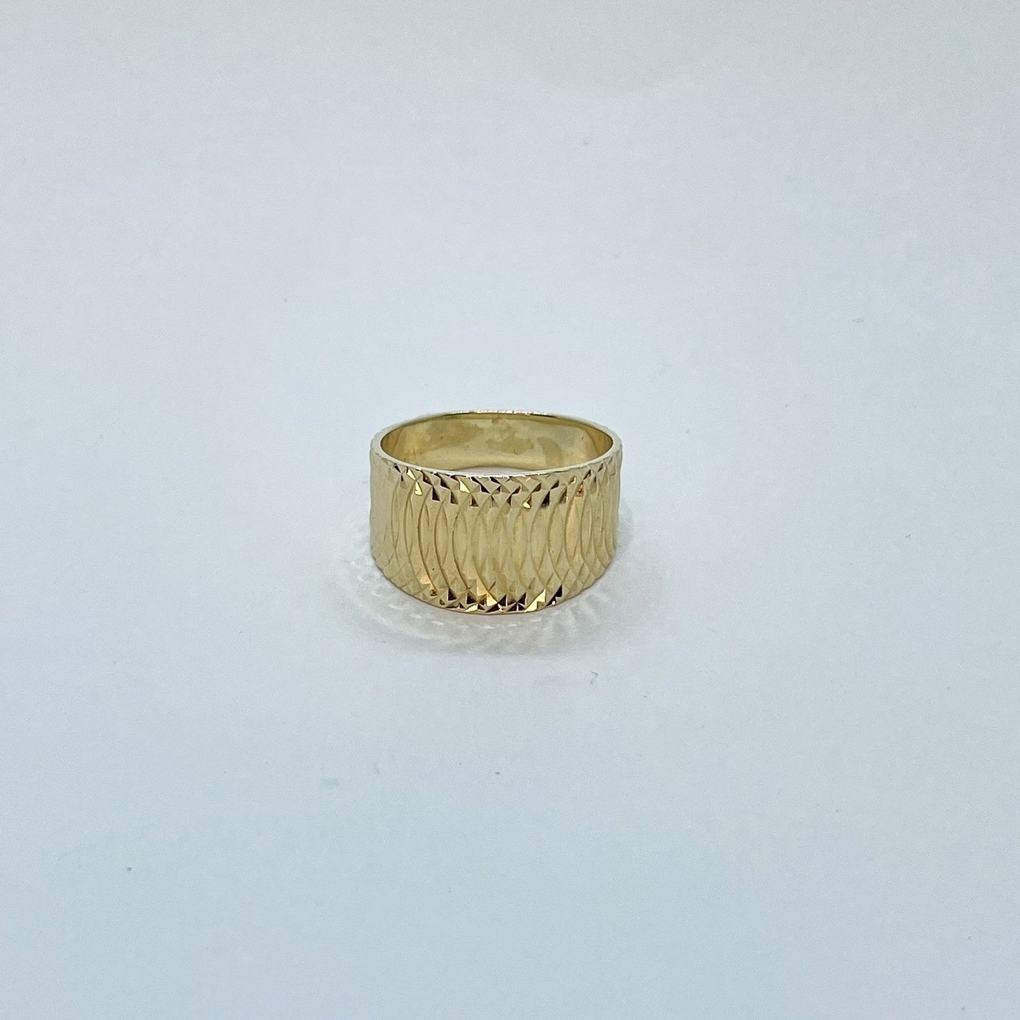 14K Geometric Striped Pattern Ring