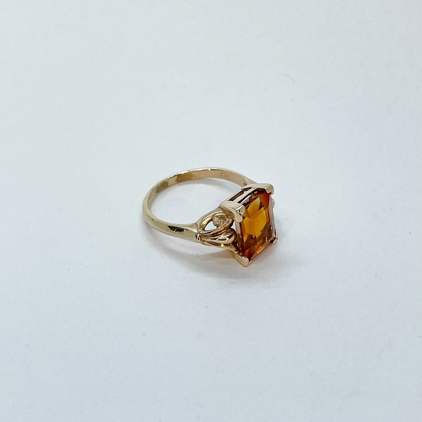 10K Citrine Lotus Flower setting Ring