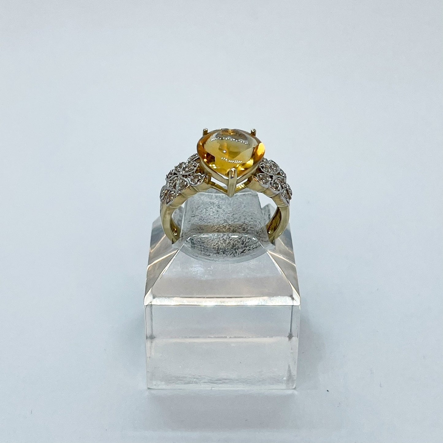 10K Heart-Shaped Capishan Citrine Ring