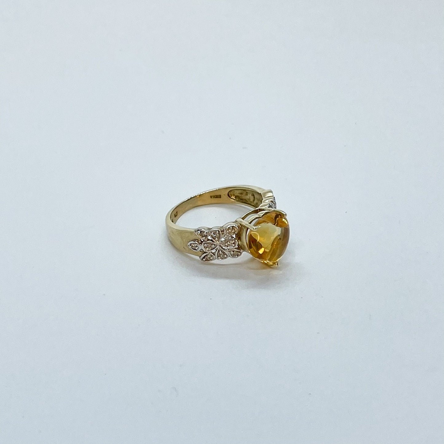 10K Heart-Shaped Capishan Citrine Ring