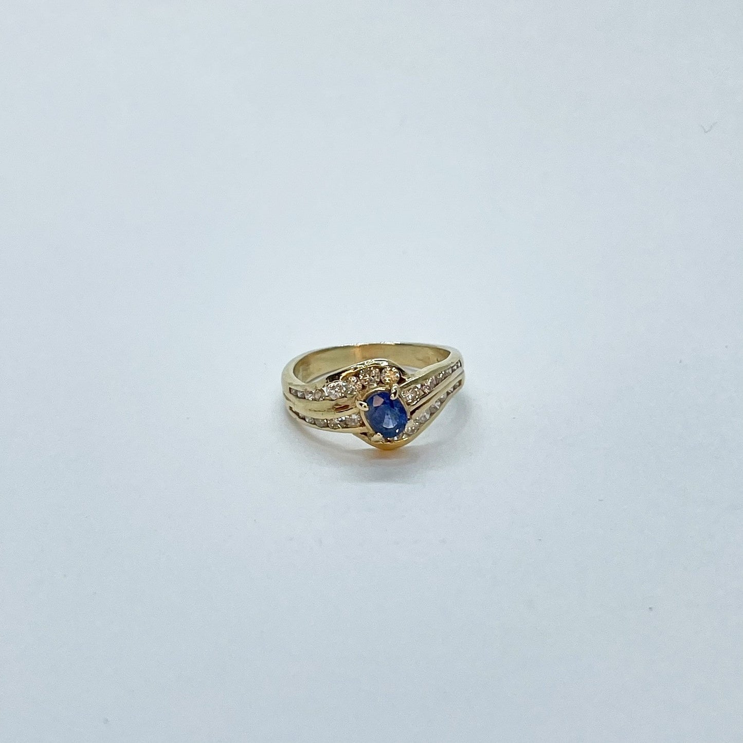 Cylon Sapphire Ring