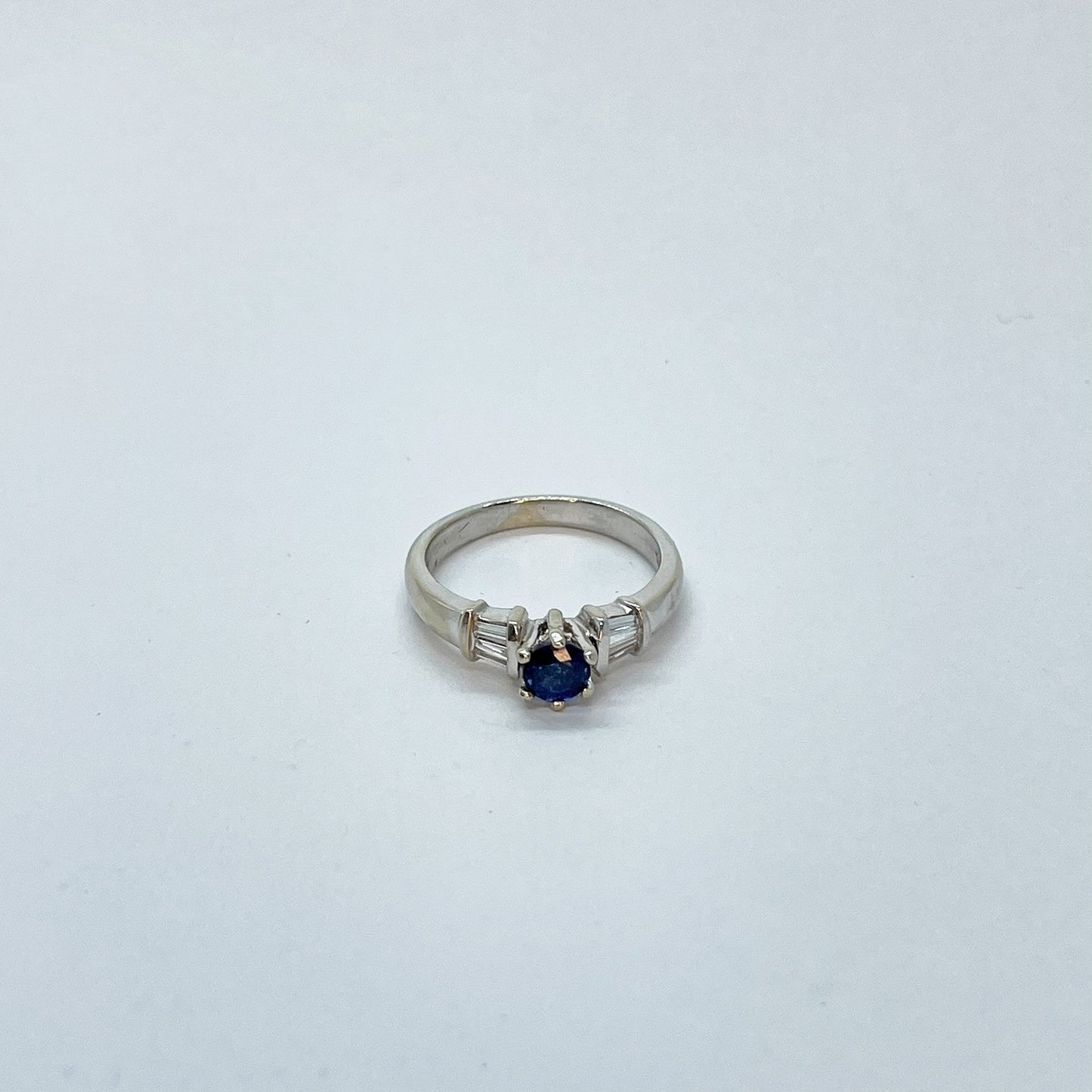 14K Circle Sapphire with Baguette Diamond Accents Ring