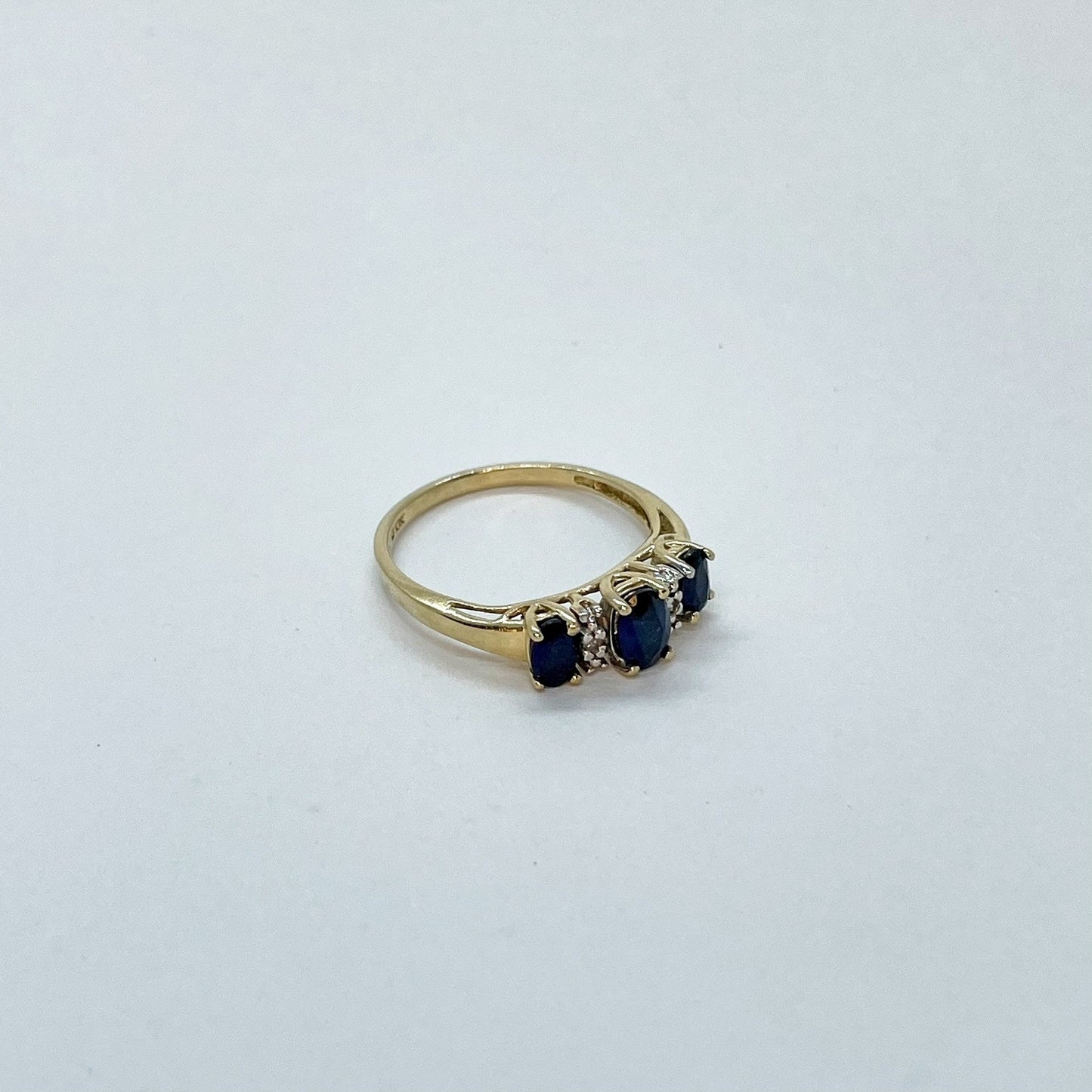 10K Dainty Sapphire Ring